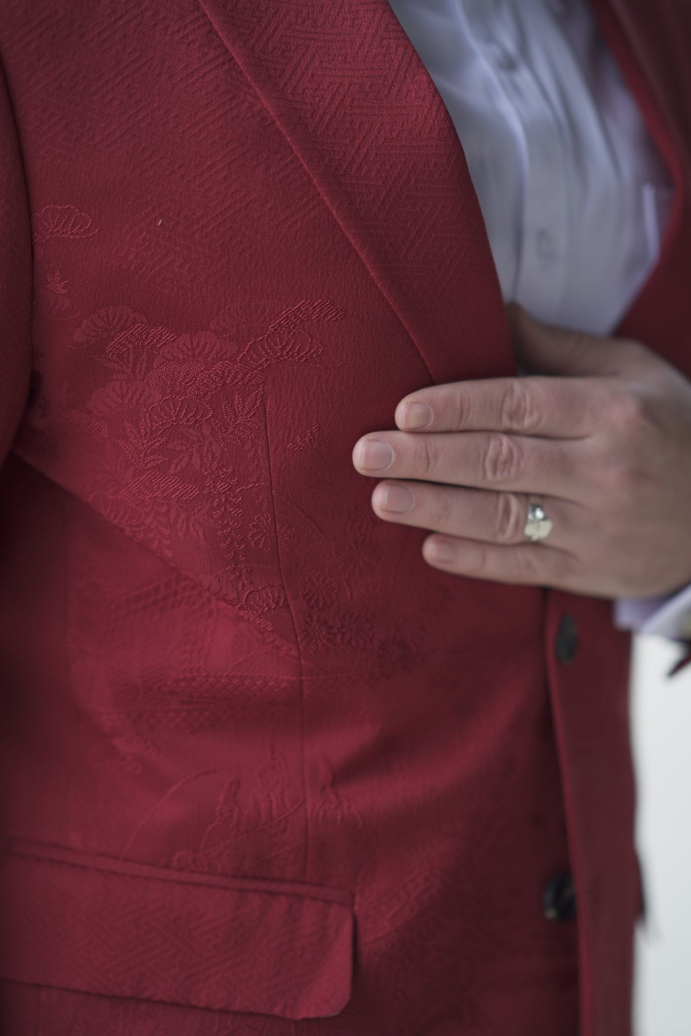 Sebiro 背広 Custom Kimono Blazer - Kimono Koi