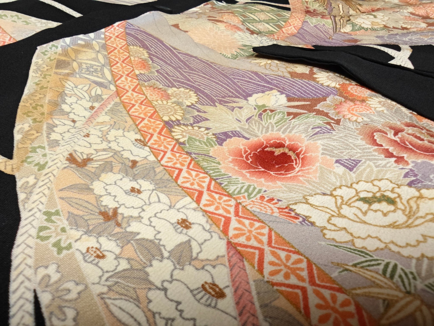 Eternal Elegance: Kimono Jacket - Kimono Koi